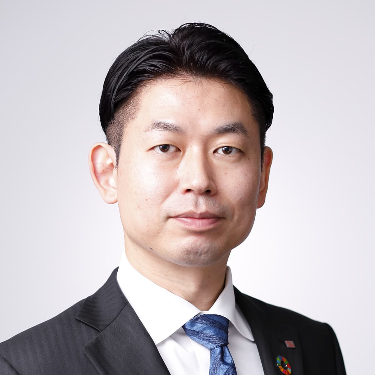 小越 信吾