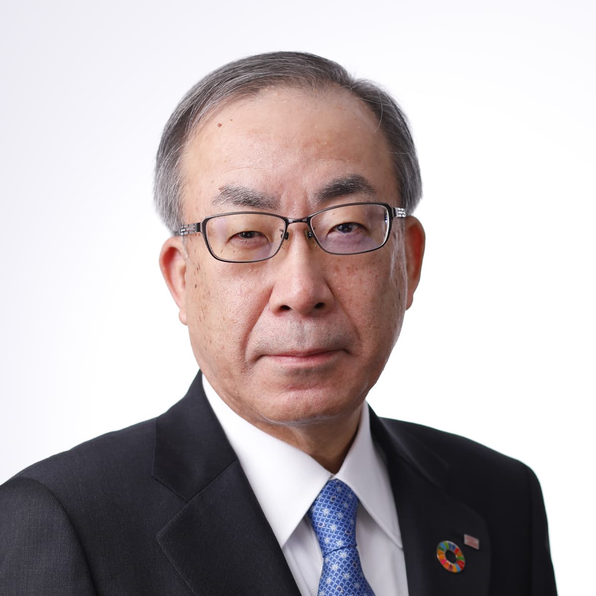 定信 隆壮